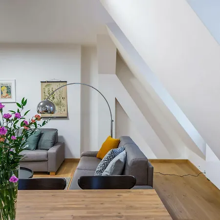 Apartamento Harrachovsky Palace *