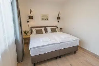 דירה Harrachovsky Palace