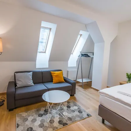 Harrachovsky Palace דירה